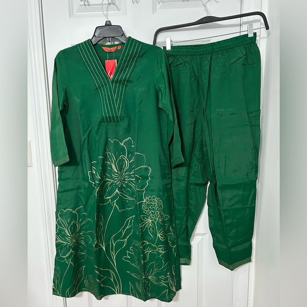 Rangriti 2 piece Indian Pakistani stitched suit Satin silk fabric w/ 2 pockets